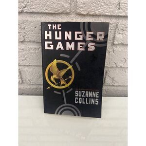 The Hunger Games by Suzanne Collins (2009, Trade Paperback, Scholastic)